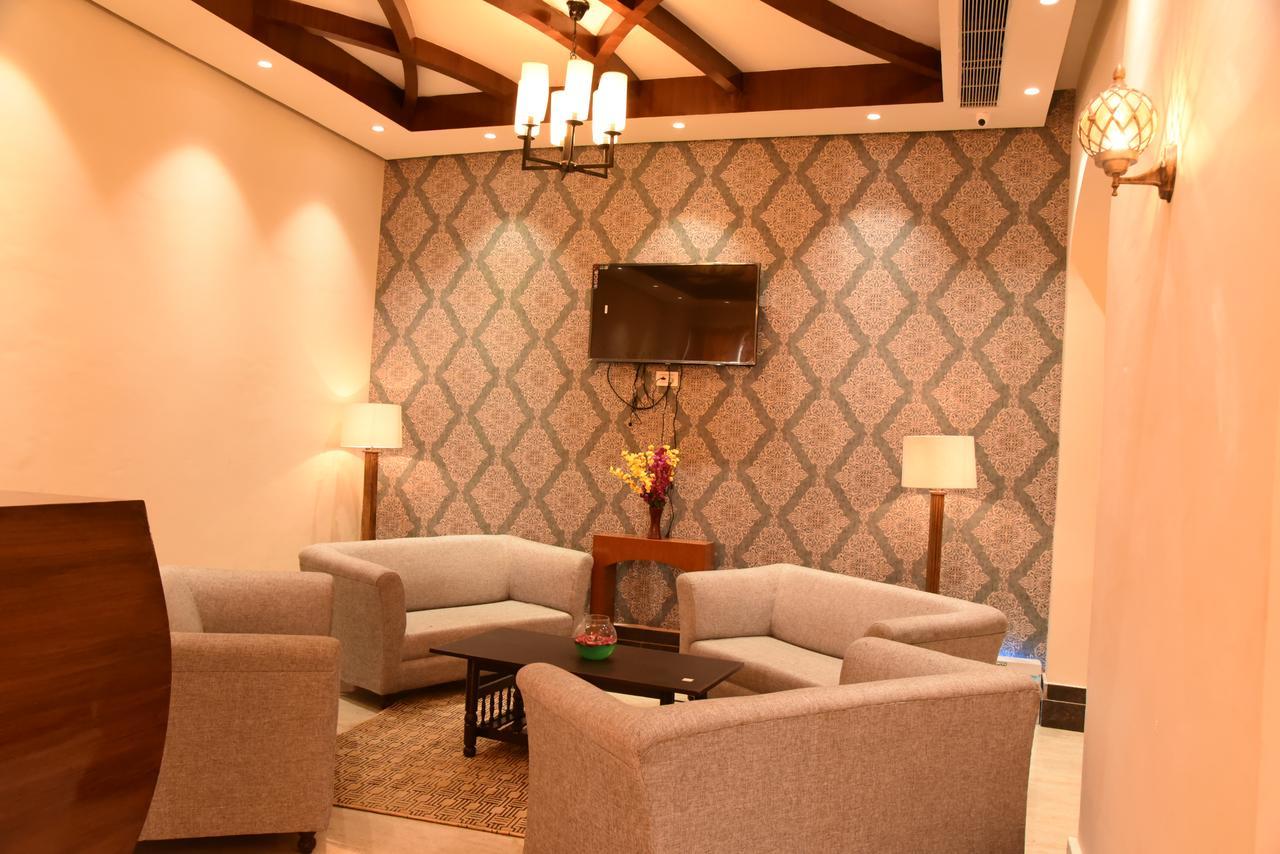 Hotel Anand Renaissance Firozpur Esterno foto